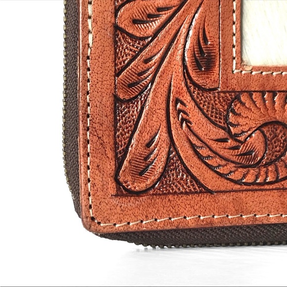 Boho Western Cowhide Leather Zipper Wallet - Picture 2 of 6